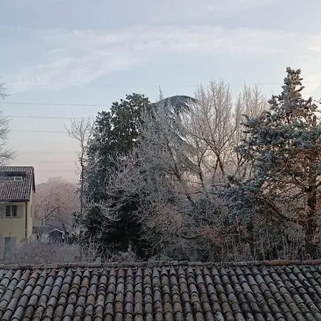 Oda ve Kahvaltı Acero Giallo 3*