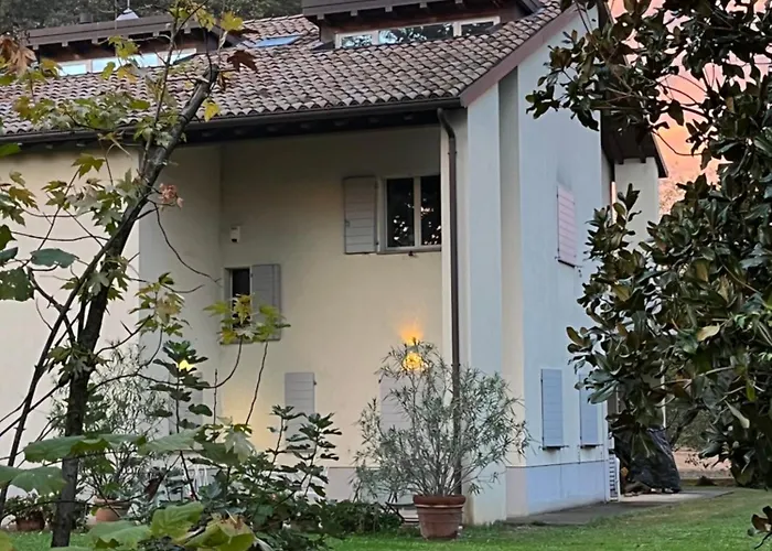 Acero Giallo فندق مبيت وإفطار بارما